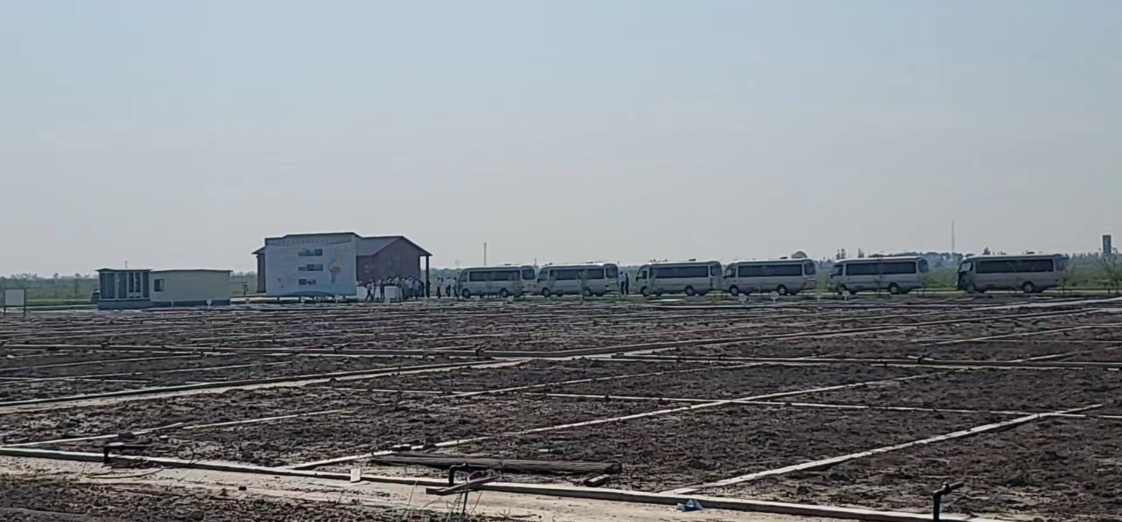 6351f042e508a.jpg